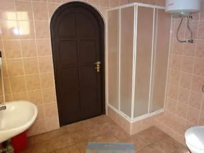 Aranyoroszlan Vendeghaz Homestay *